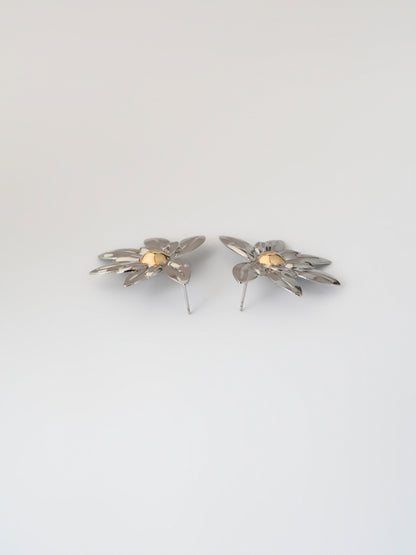 Bloom Studs