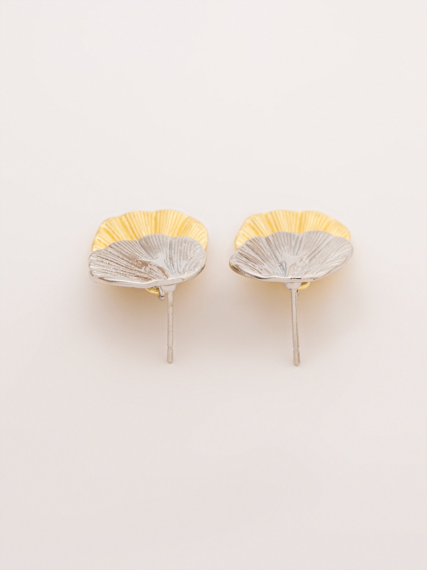 Leaf Studs