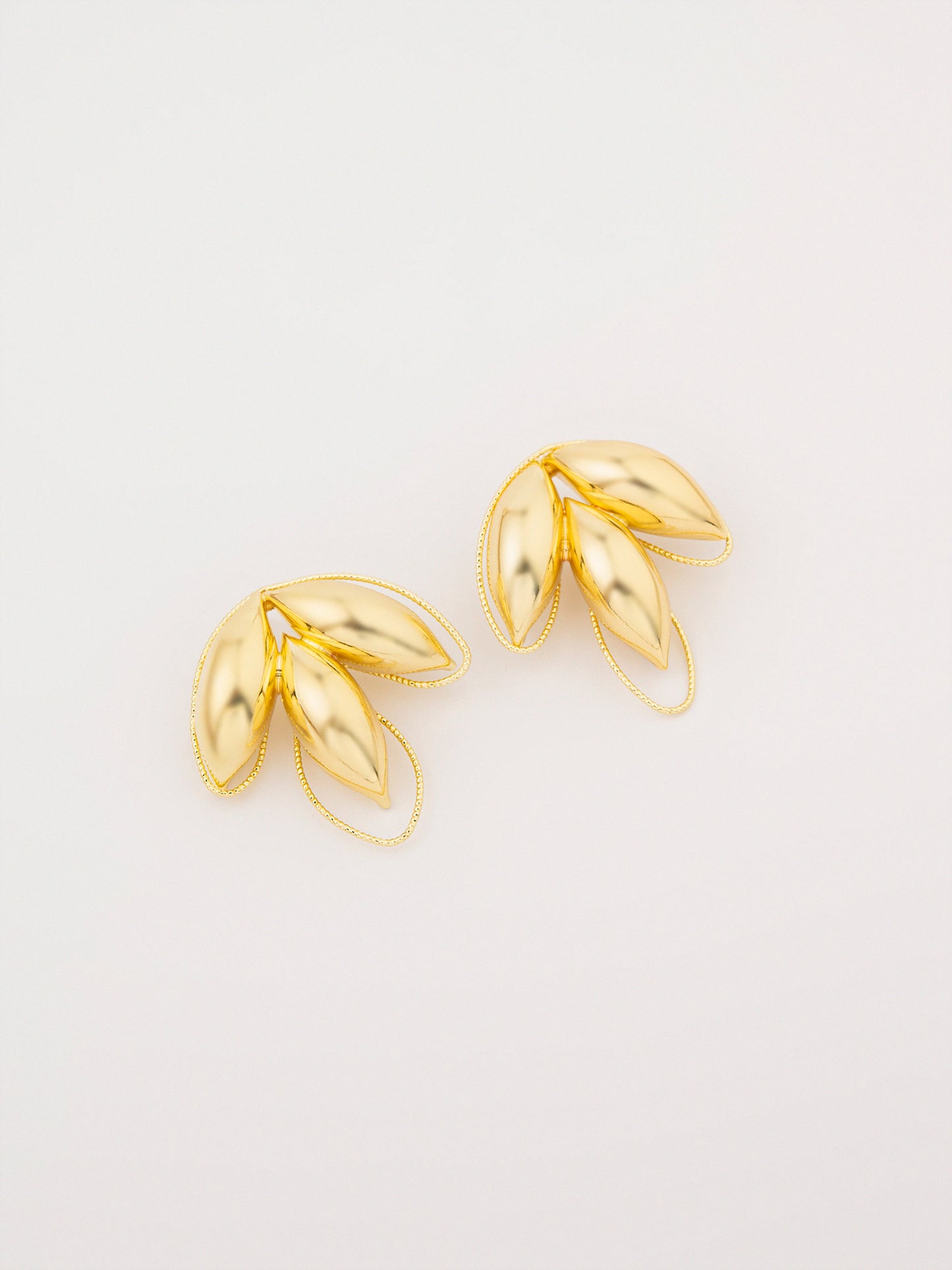 Leaf Studs