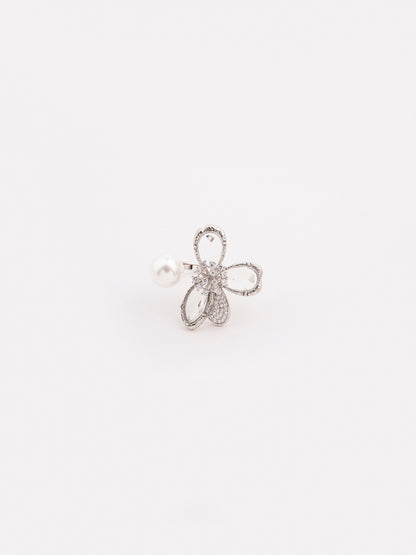 Floral Pearl Ring