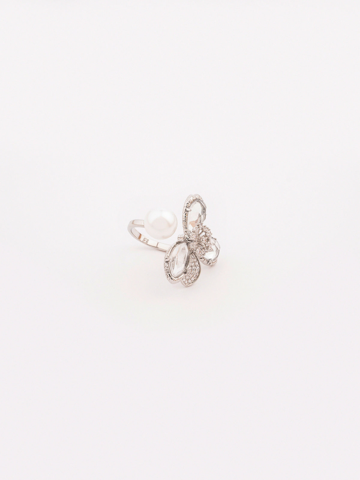 Floral Pearl Ring