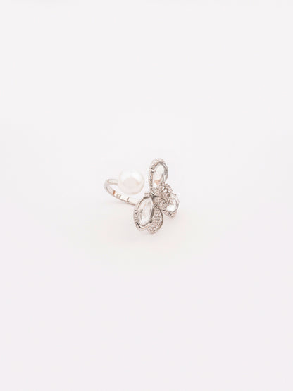 Floral Pearl Ring