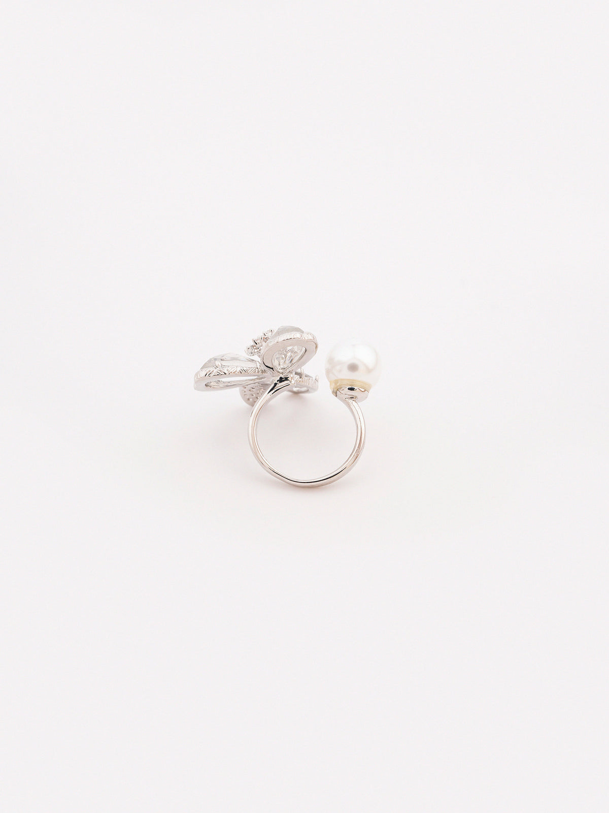 Floral Pearl Ring