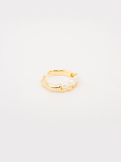 Pearl Ring