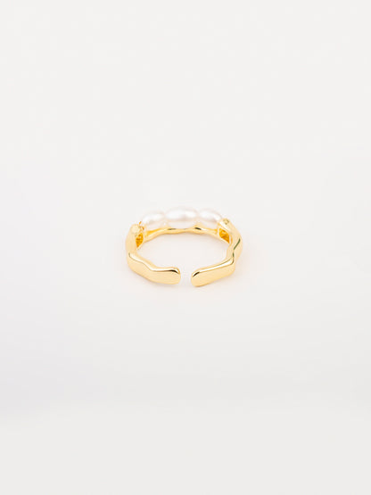 Pearl Ring