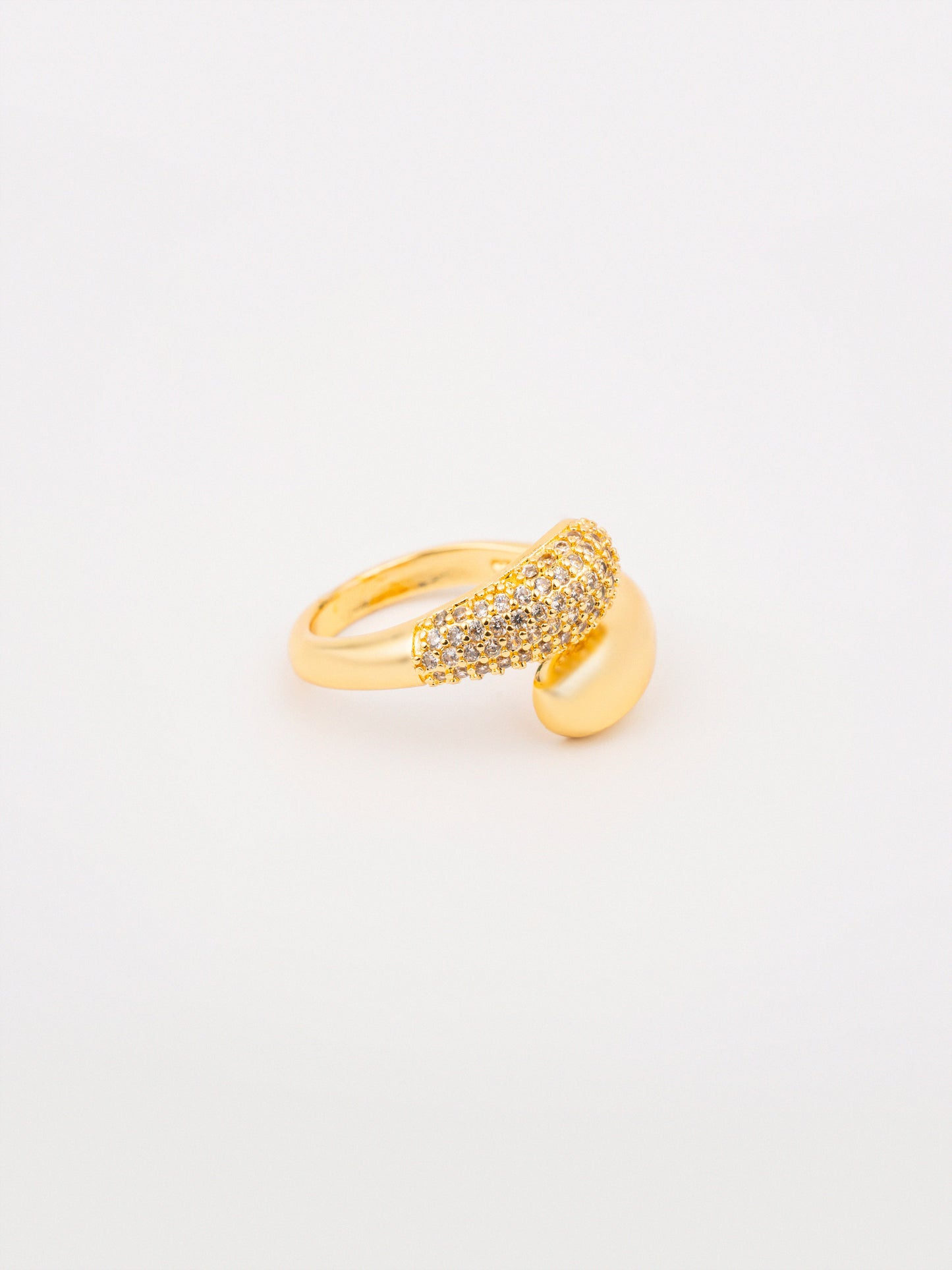 Curved Ring