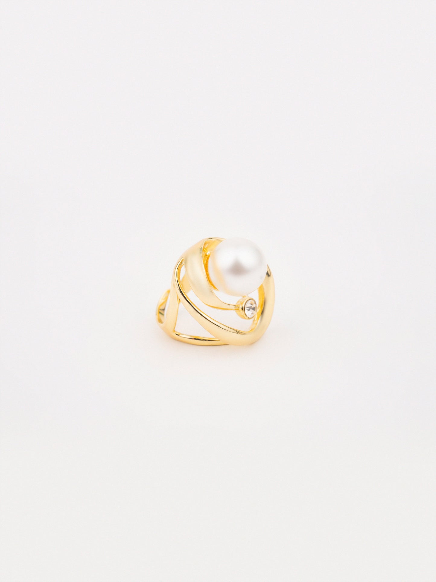 Orbit Pearl Ring