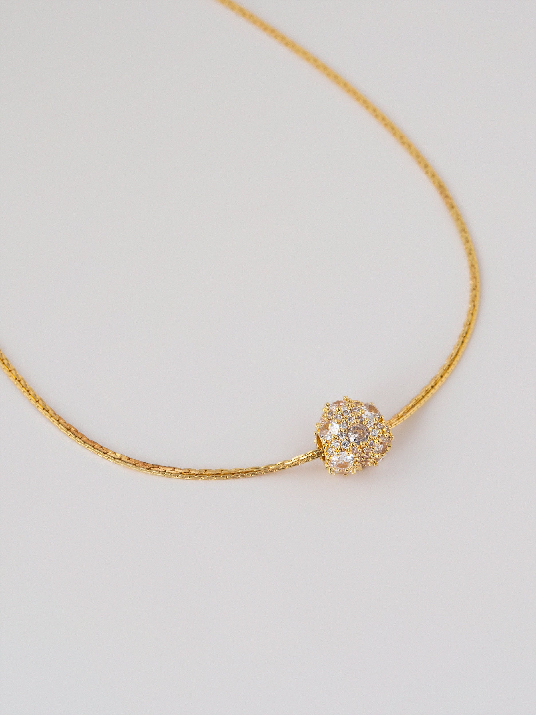 Vesparia Necklace