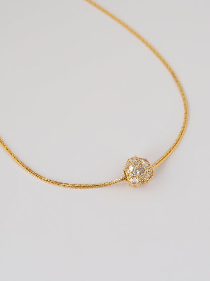 Vesparia Necklace