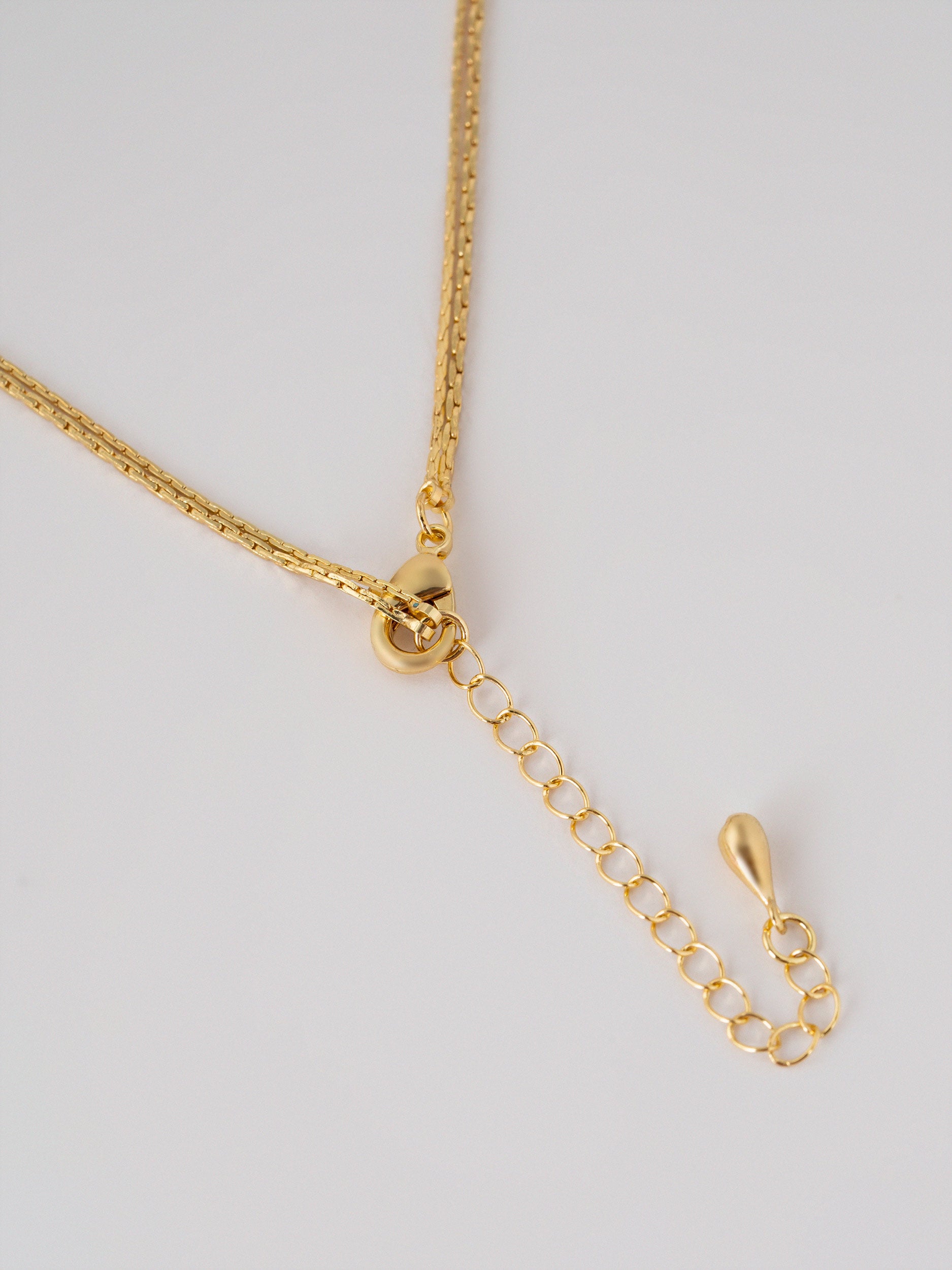 Vesparia Necklace