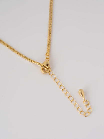 Vesparia Necklace