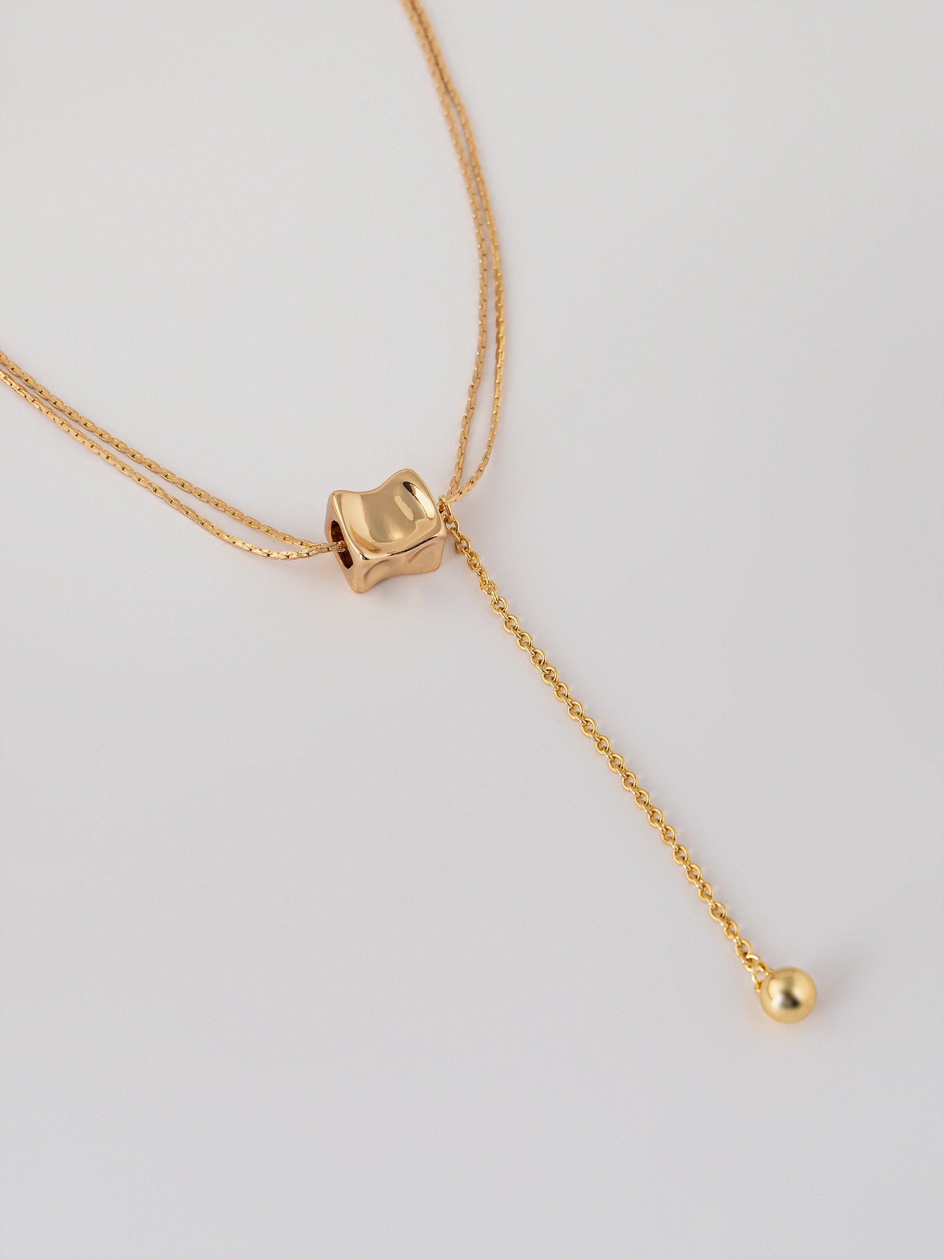 Stella Necklace