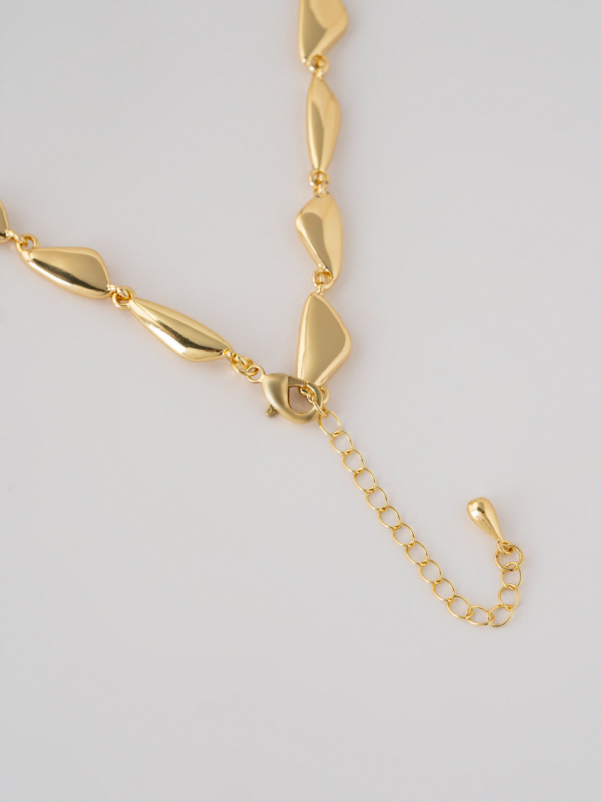 Motifs Necklace