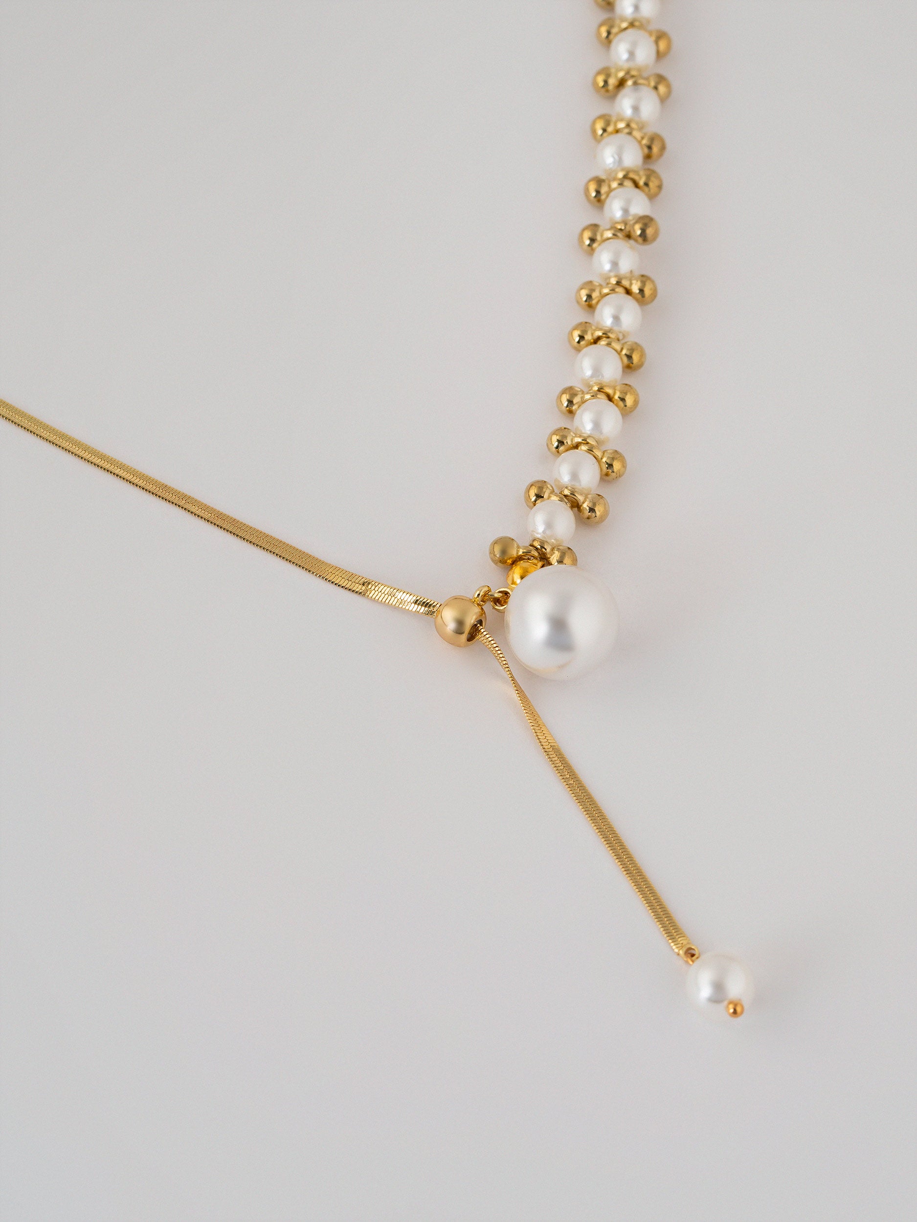 Dorevia Necklace