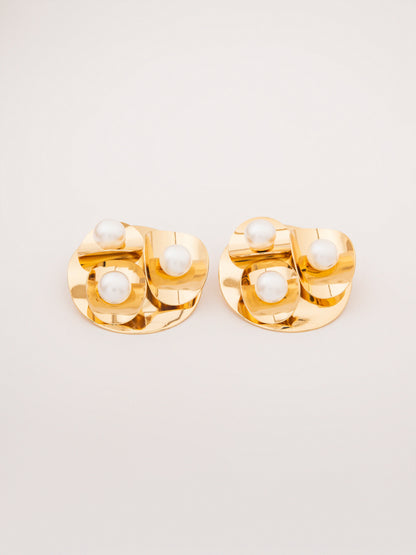 Pearl Cluster Studs