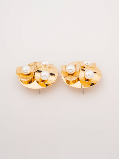 Pearl Cluster Studs