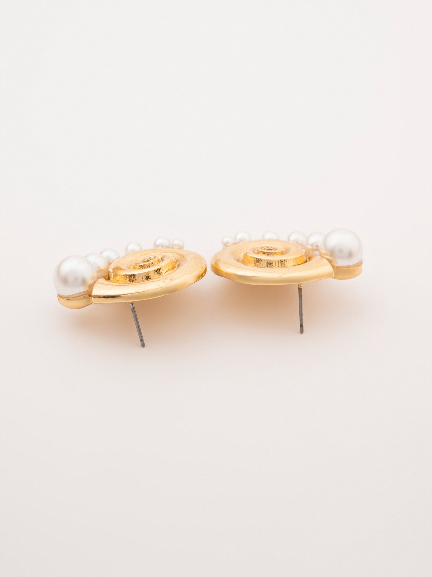 Snail Studs