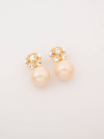 Pearl Studs