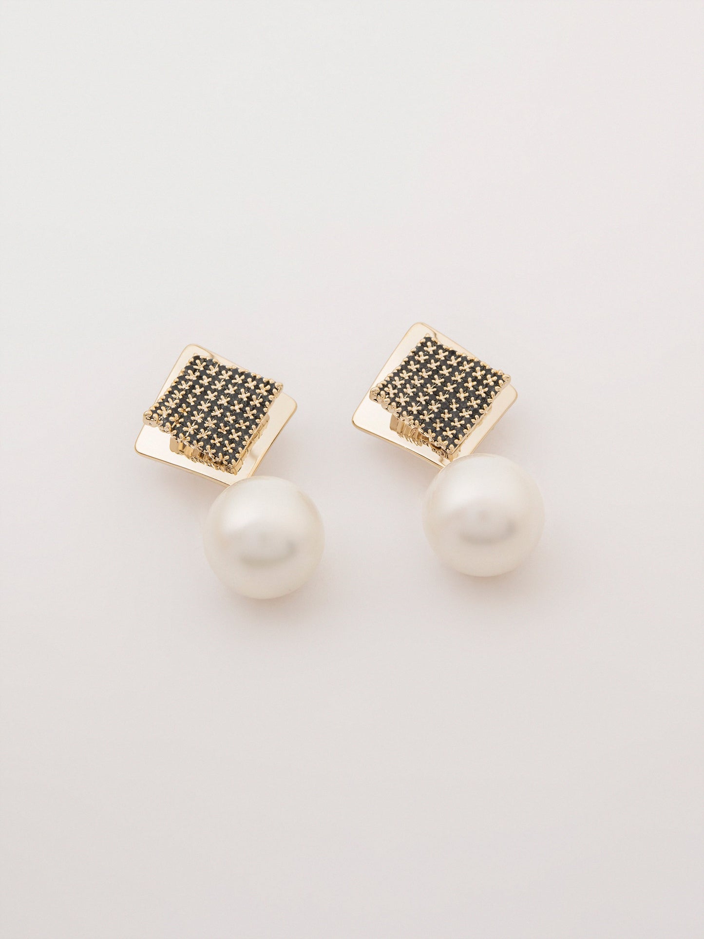 Pearl Drops