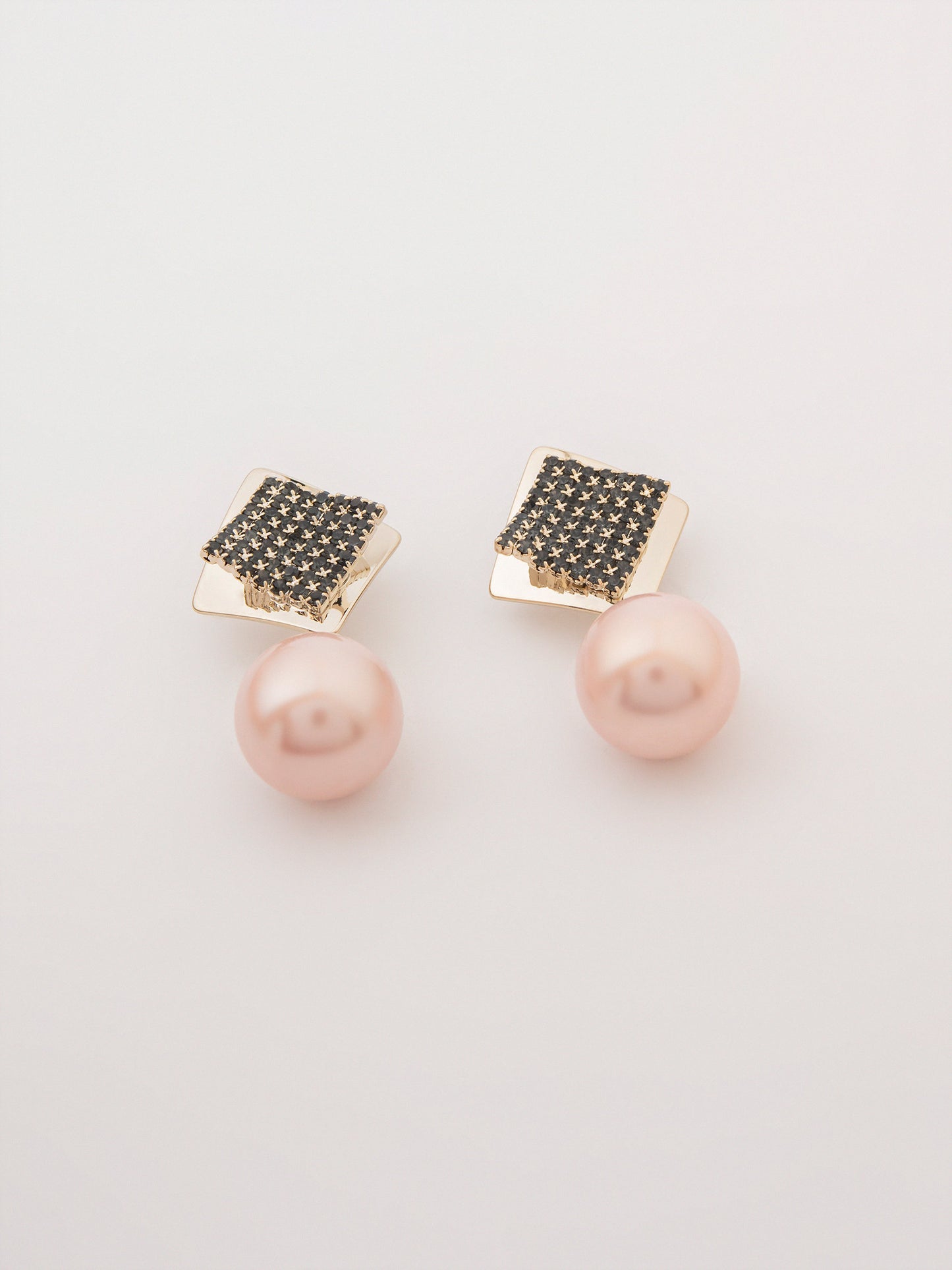 Pearl Drops