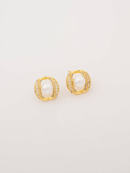 Pearl Stud