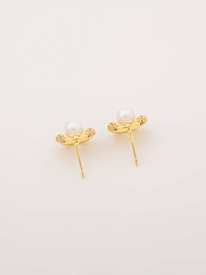 Pearl Stud