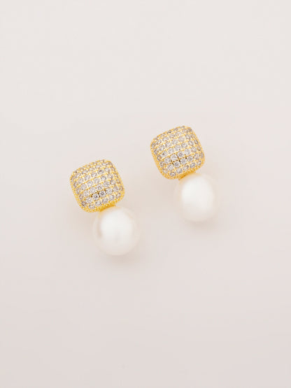 Pearl Studs