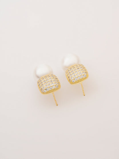 Pearl Studs