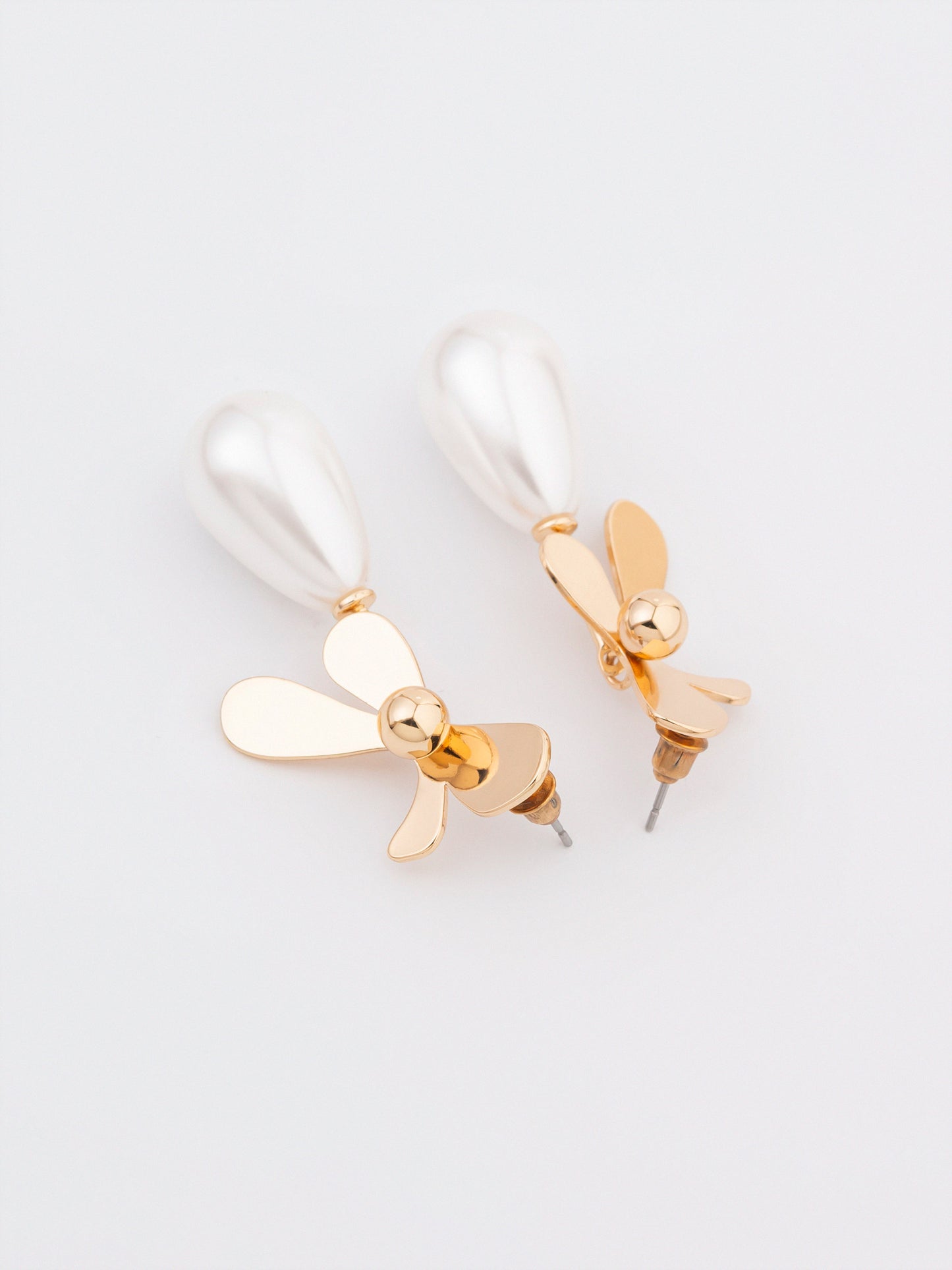 Pearl drop Earrings