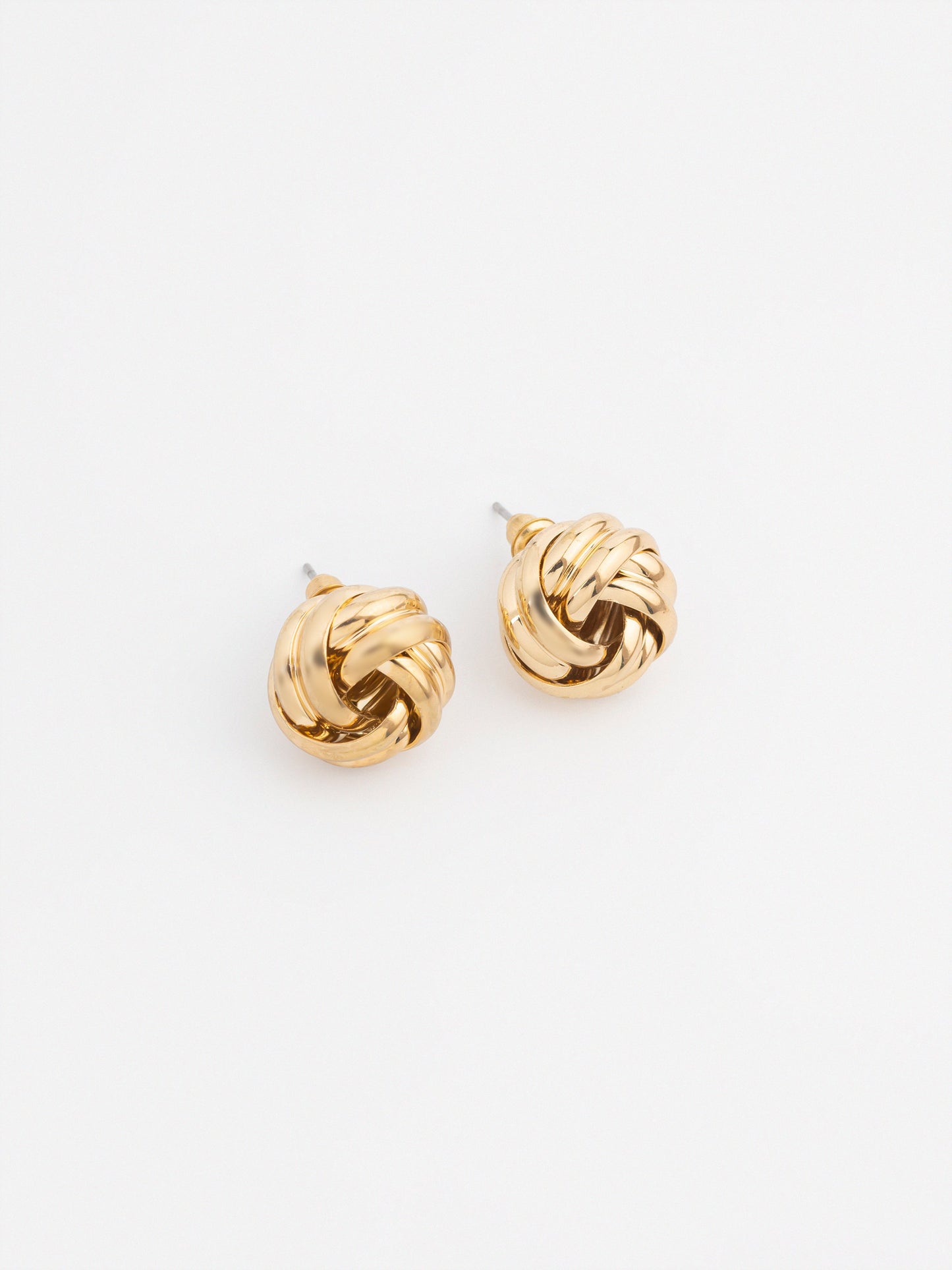 Knoted Studs