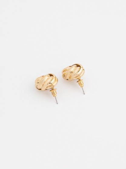 Knoted Studs