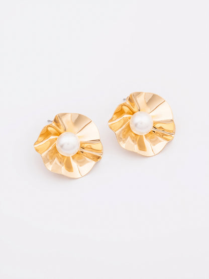 Floral Pearl studs