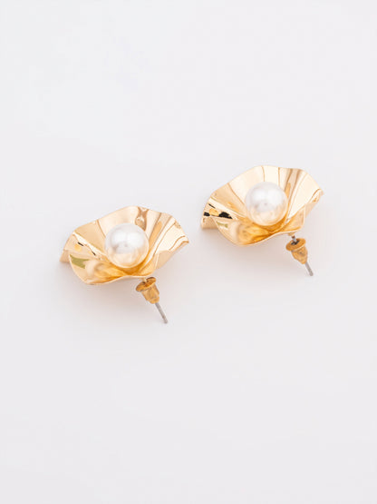 Floral Pearl studs