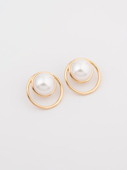 Pearl Studs