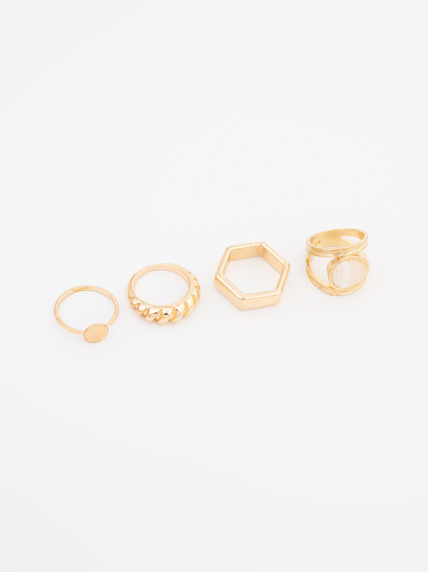 Delicated Ring Set