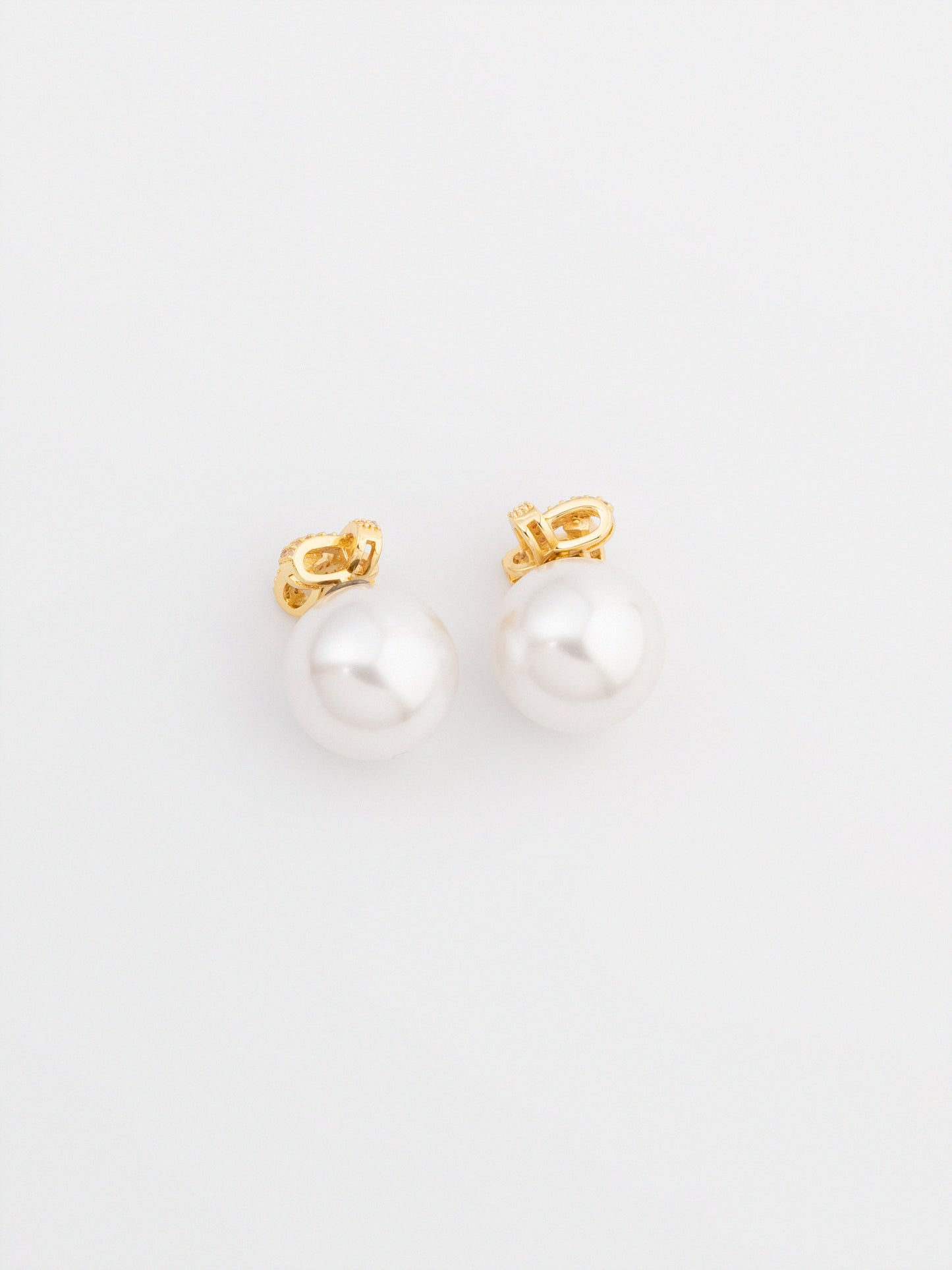 Pearl Studs