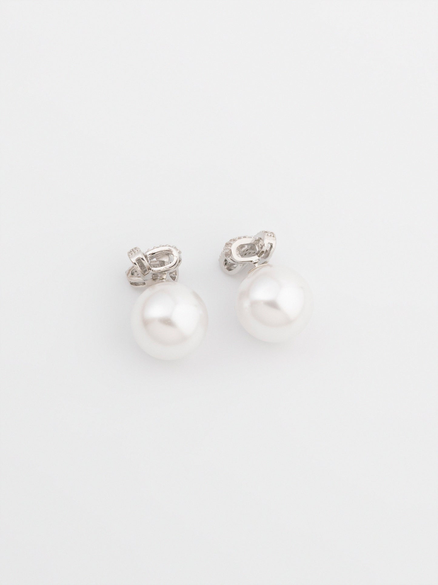 Pearl Studs