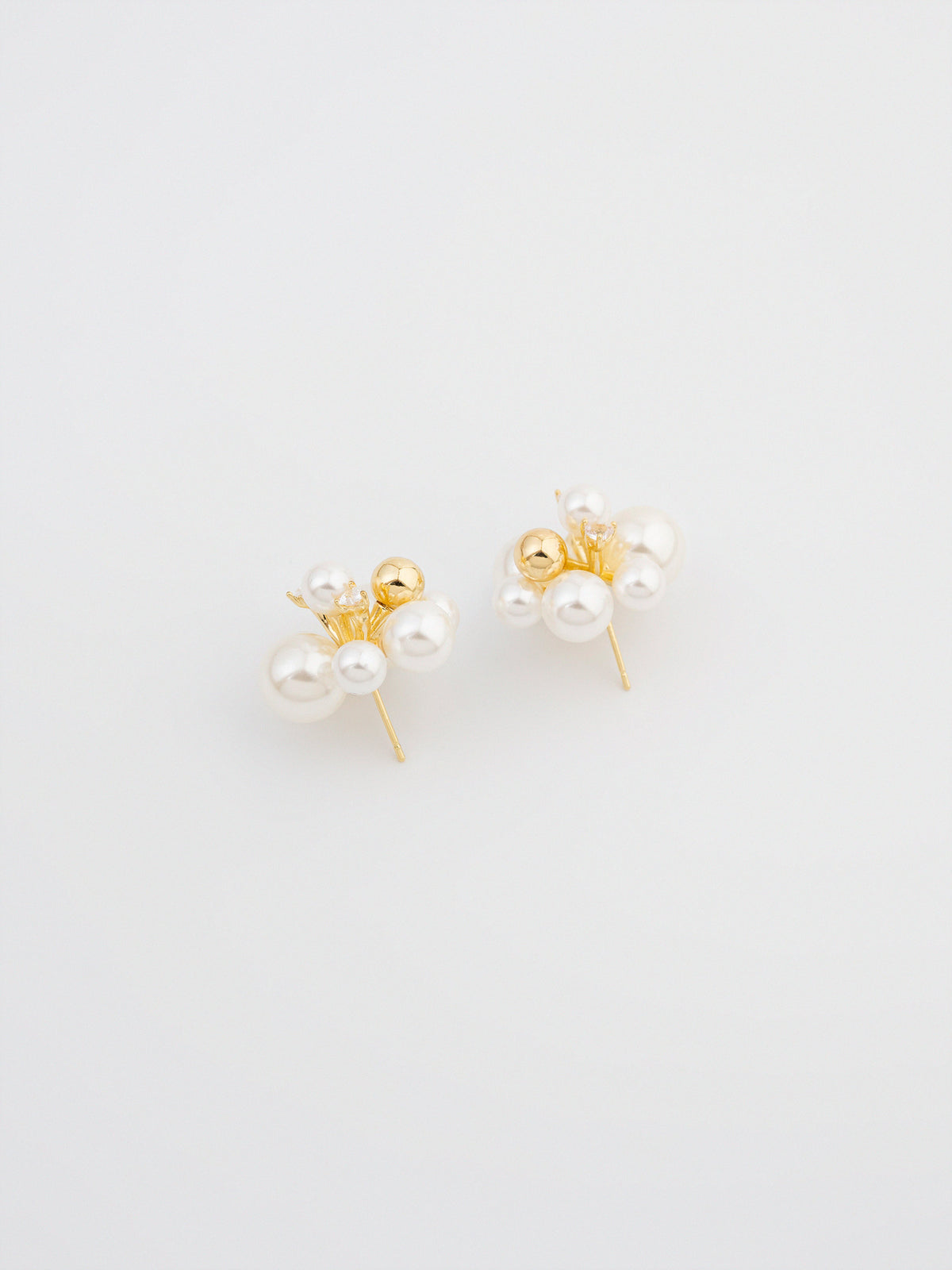 Pearl Cluster Studs