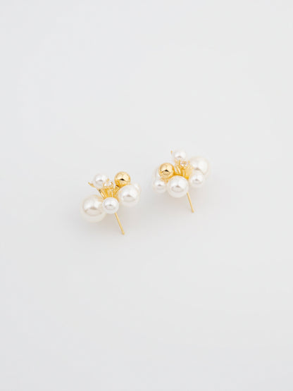 Pearl Cluster Studs