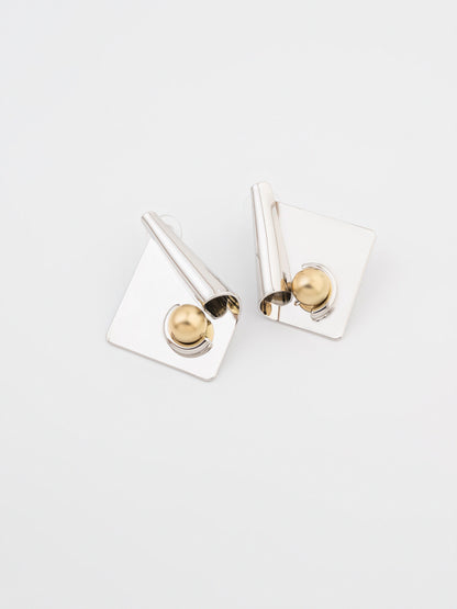 Geometric Studs