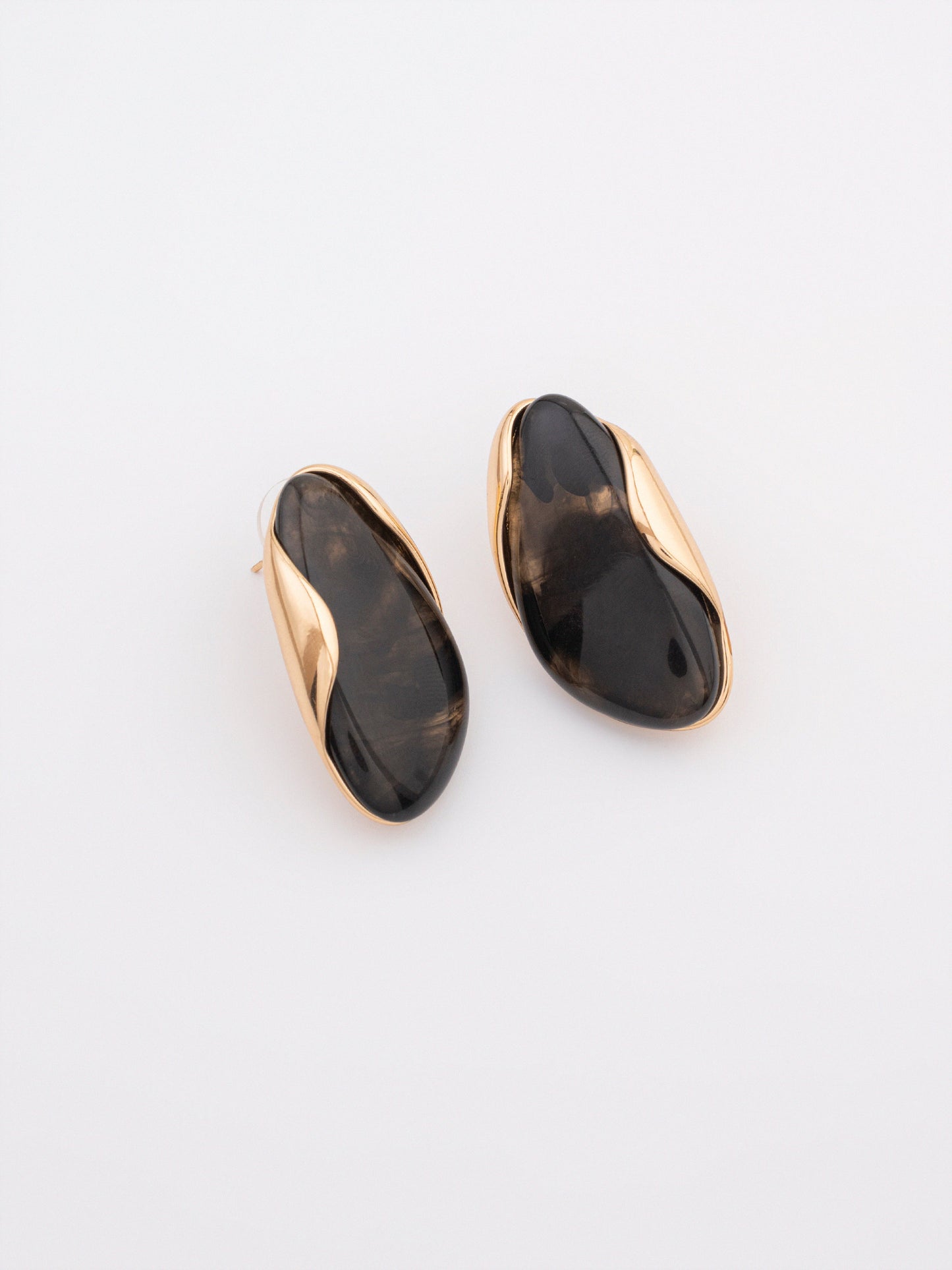 Oval Curved Studs