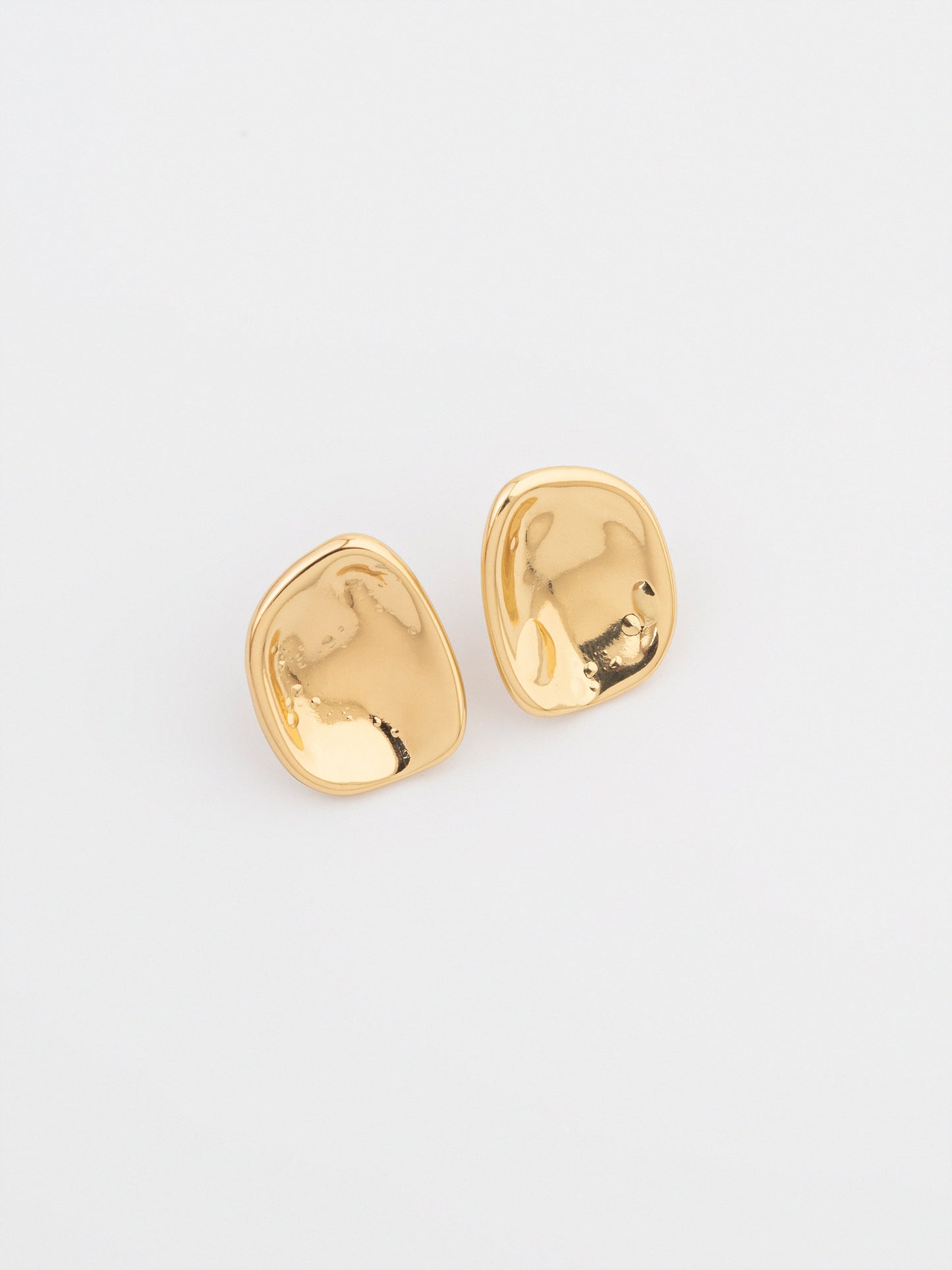 curved Studs
