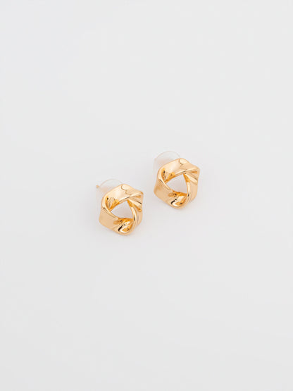 Twisted Studs