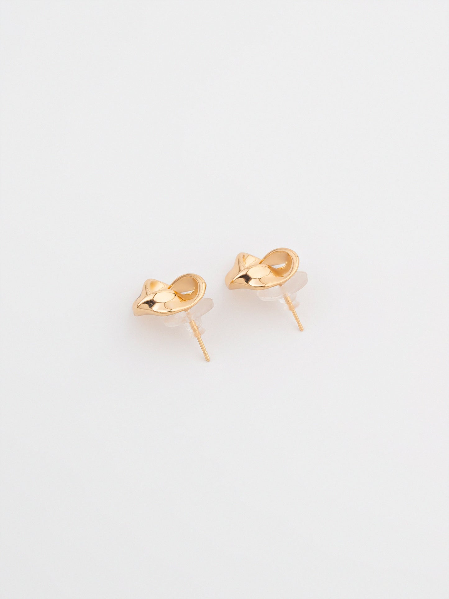 Twisted Studs