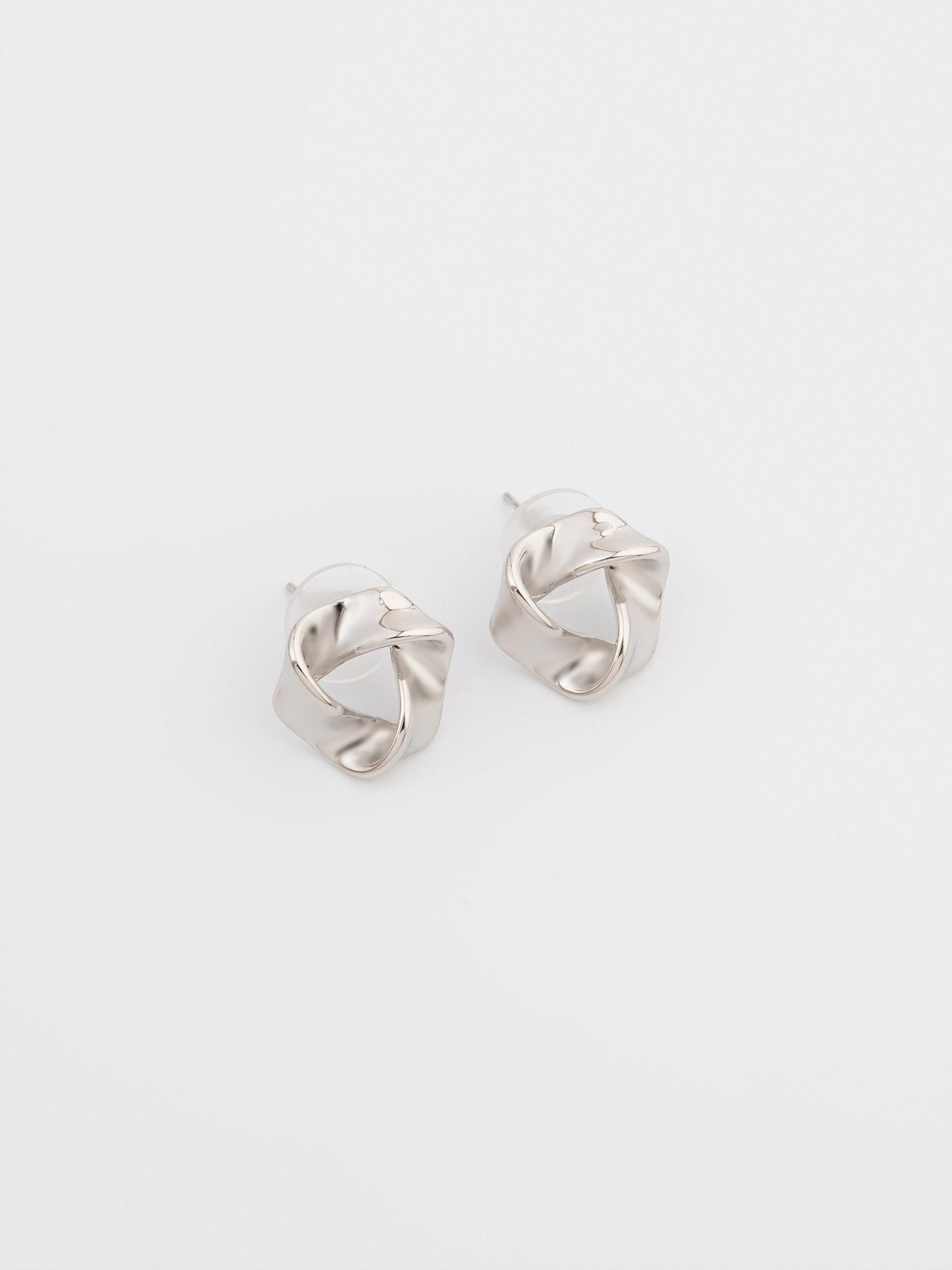 Twisted Studs