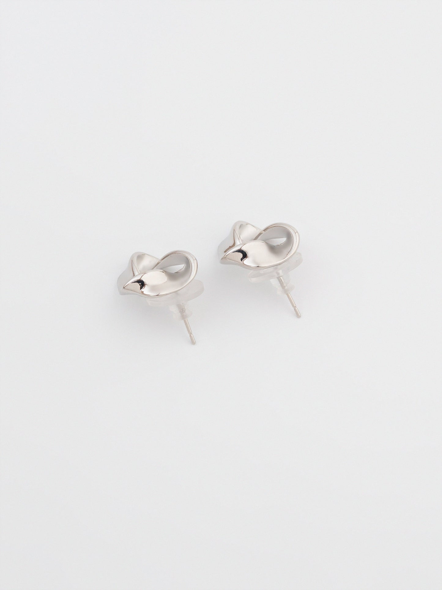 Twisted Studs