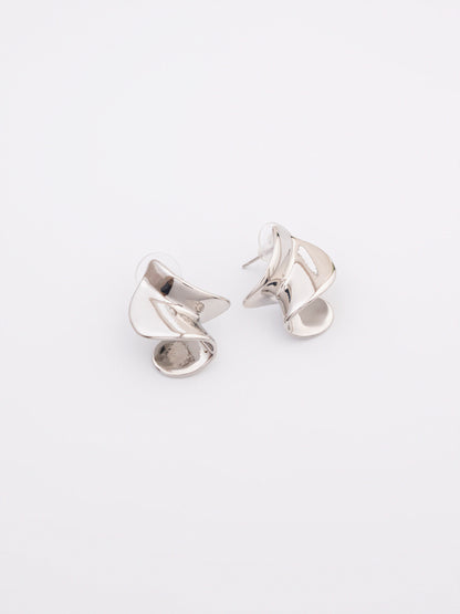 Twisted Studs