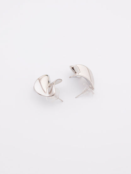 Twisted Studs