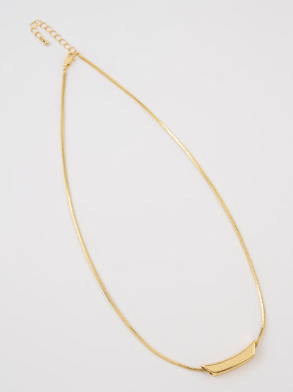 Curved Bar Necklace