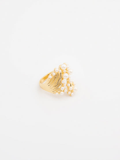 Pearl Cluster Ring